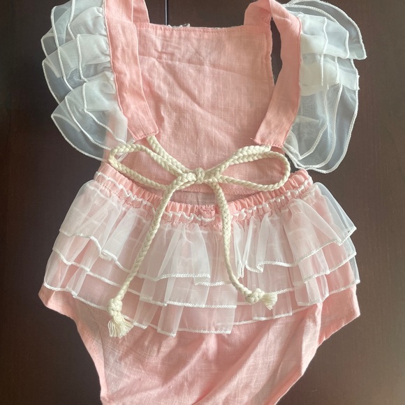 Never worn romper - Picture 3 of 3